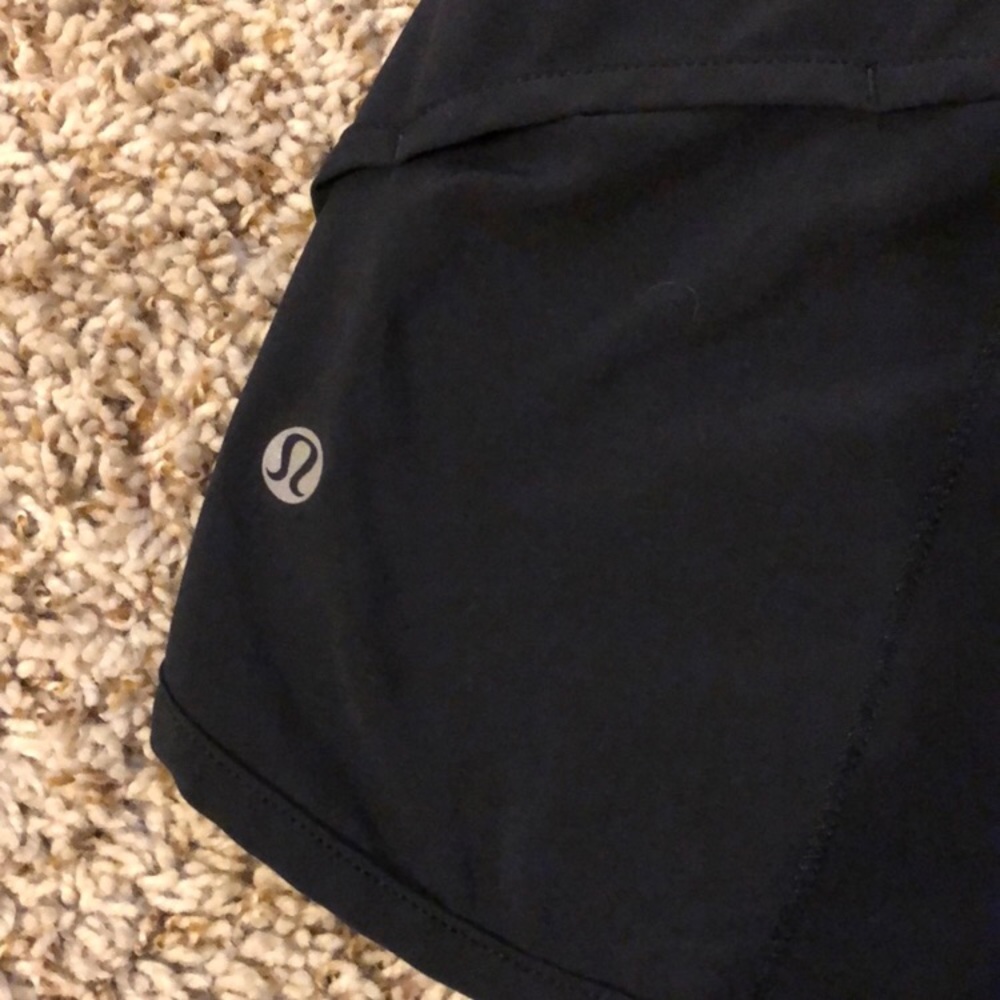 PERFECT Condition Black LULU Shorts size 6